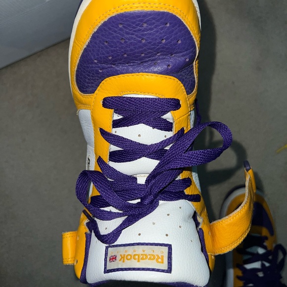 Reebok UK Classic - Mens Size 11 - Picture 2 of 13